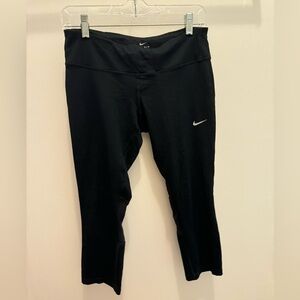 Nike Capri Leggings - Medium, Black
